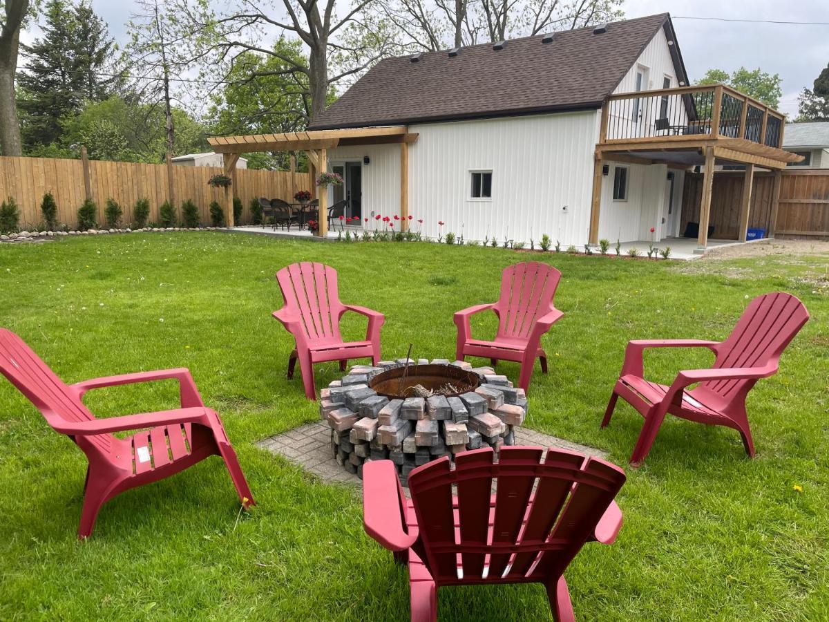 Cozy Cottage Style House Kitchener Zewnętrze zdjęcie