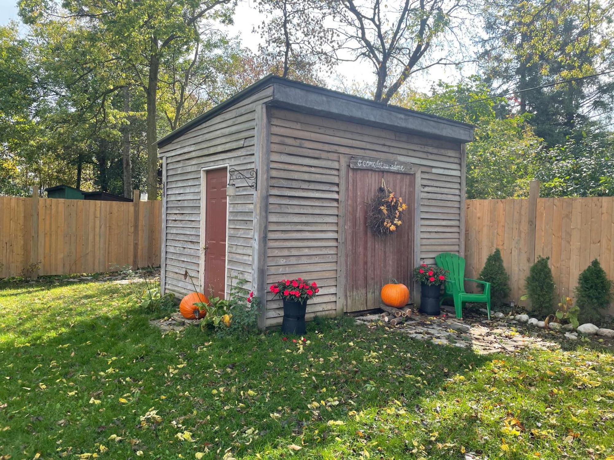 Cozy Cottage Style House Kitchener Zewnętrze zdjęcie